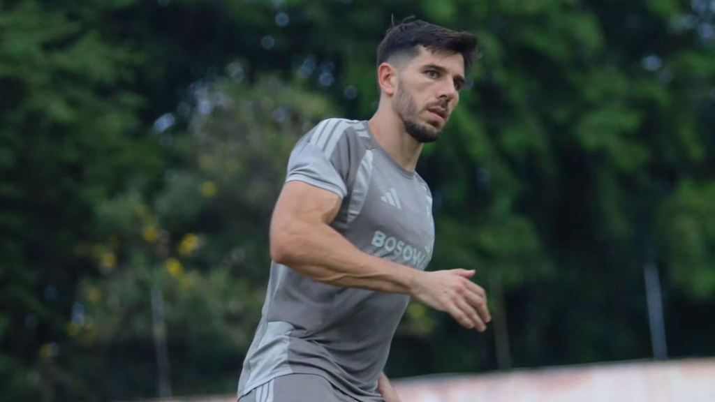 Sang Kapten Kembali, Lini Belakang PSM Lengkap - Celebesmedia
